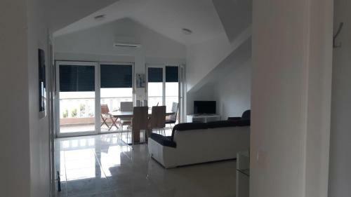 Apartment Grand View - Beachfront