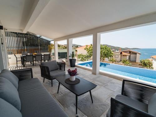 Holiday Home Mirakul