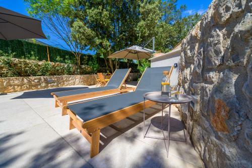 Villa Stone House Leani