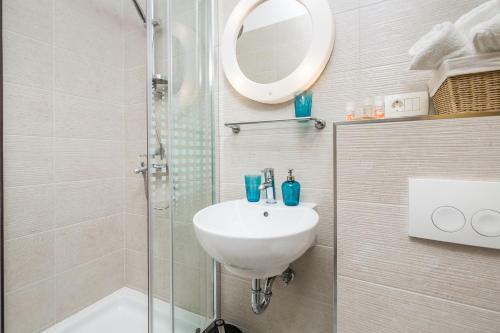 Apartamentos Rijeka With Love Center