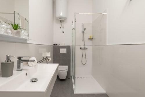 Lux Apartments