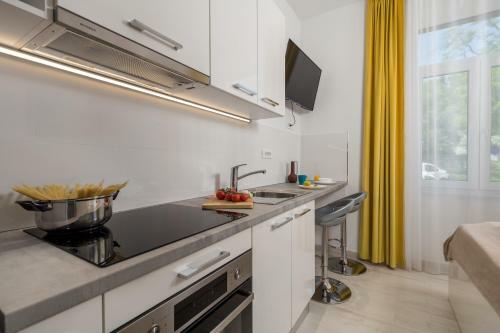 Lux Apartments