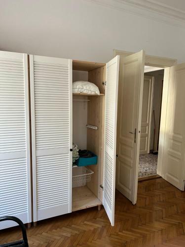 Bartol Apartment