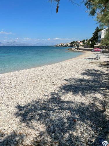 Apartment Near Beach Bistrica