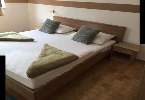 Hostal Apartments Asi - 60 M From Sea