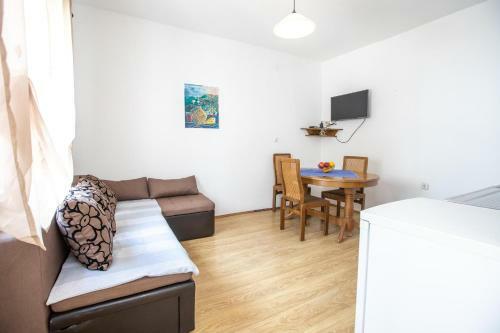 Apartments Skeva