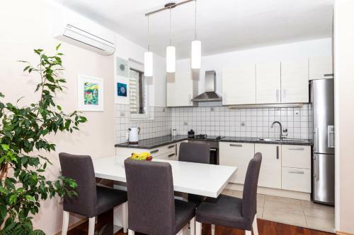 Apartment Best Sea View - In Old Town