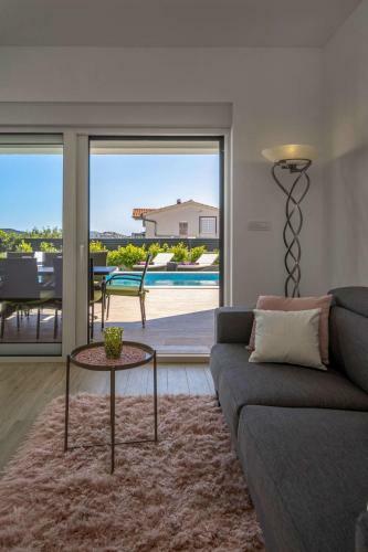 Beautiful Villa Bazzar