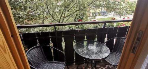 Faludi Vend�gh�z