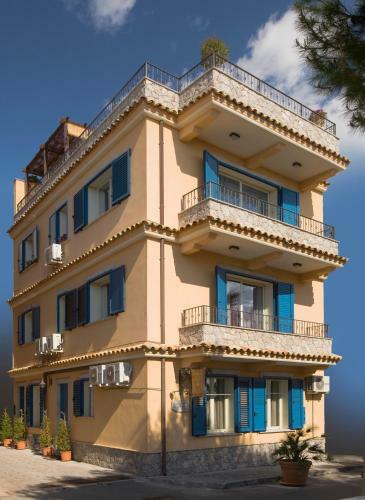 Hostal Taormina Beach House