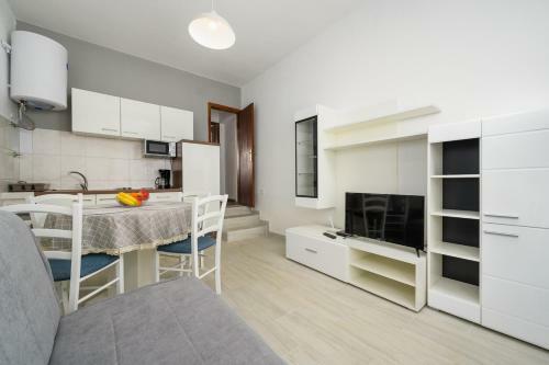 Hostal House With Apartments Mila