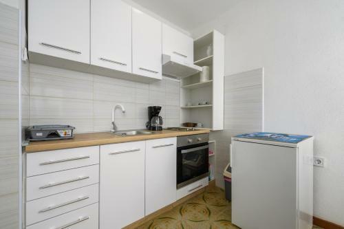 Hostal House With Apartments Mila