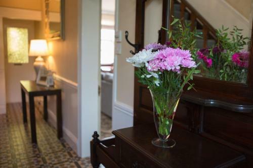 Riverdale House B&B