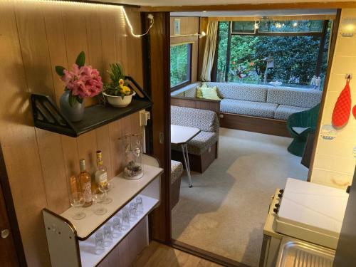 Deer & Squirrel Caravan :)