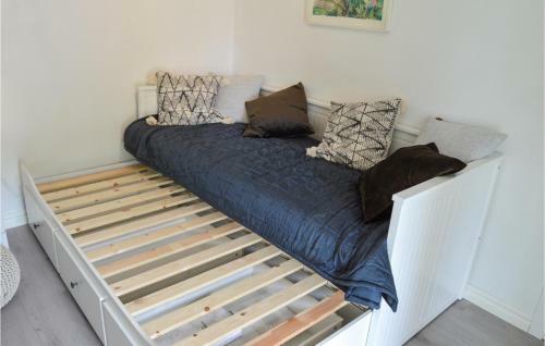 Stunning Apartment In Malmk�ping With 1 Bedrooms