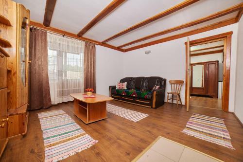 Hostal Pensiunea Col? Alb