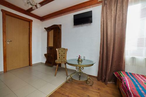 Hostal Pensiunea Col? Alb