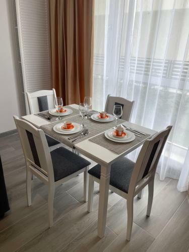Holiday Apartment By Alezzi