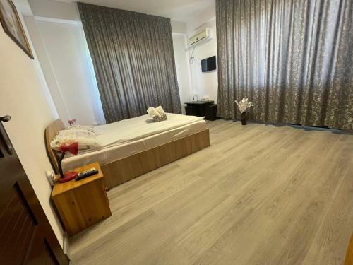 Hostal Sel Residence