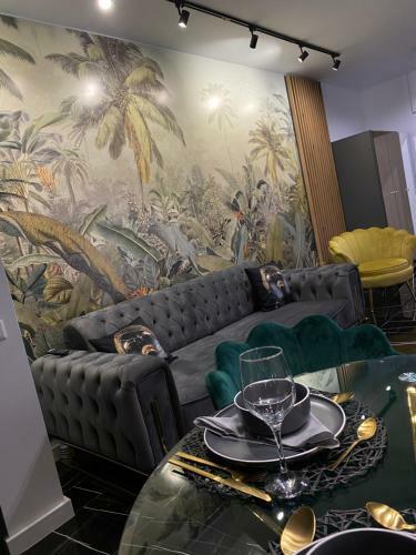 Jungle Apartment