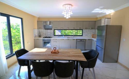Luxury Nature Life Villa