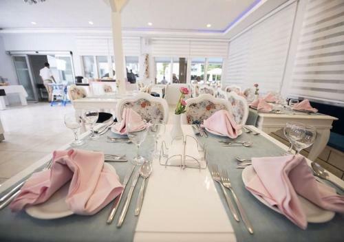 Hotel Clover Magic Altinkum Park