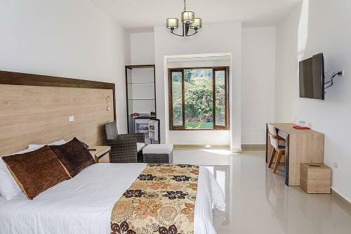 Villa Mansi�n En Guatap� - Colombia