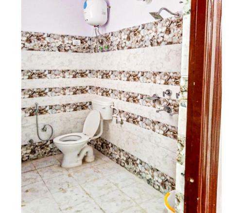 Hotel Rudraksha Continental By Wb Inn