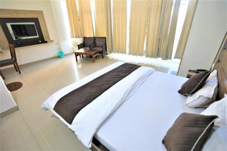 Mahadev Hotel And Resorts