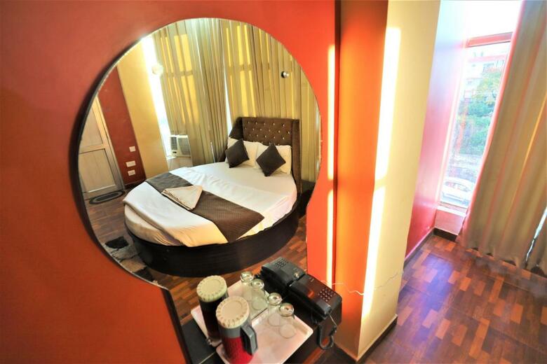 Mahadev Hotel And Resorts