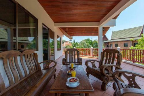 4 Bedroom Villa Seaview