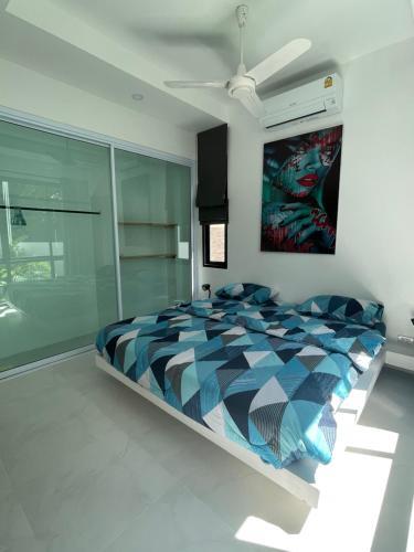 Villa 7 Chambres � Quelques Pas De La Plage !