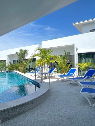 Villa 7 Chambres � Quelques Pas De La Plage !
