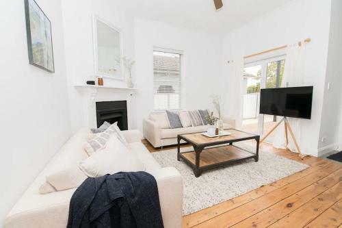 Birchfrost Cottage - Fresh And Central