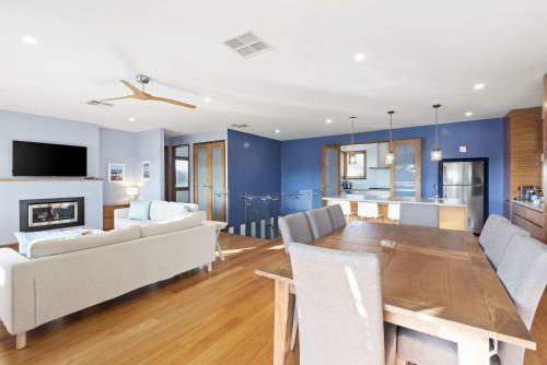 Kingfisher Beach House