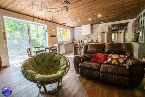 Chalet Deschamps- Spa- Chien Accept�- Nature- Estrie