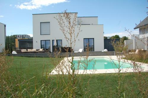 Villa P