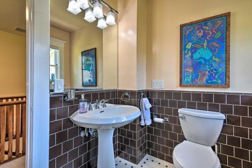 Evolve Inviting Bungalow Close To Downtown La!