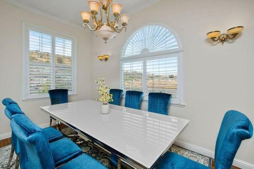 Villa Glamorous South San Francisco Home