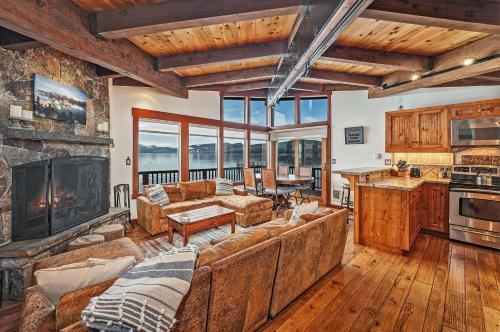 The Sanctuary At Star Harbor By Tahoe Mountain Properties