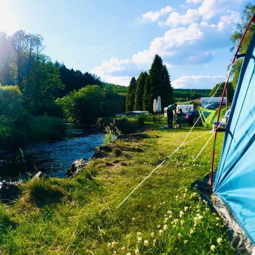 Camping Les Neufs Pr�s