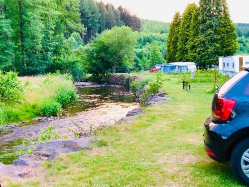 Camping Les Neufs Pr�s