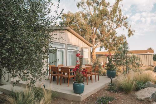 Beautiful Ranch House On Equestrian Property - R2