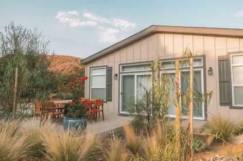 Beautiful Ranch House On Equestrian Property - R5