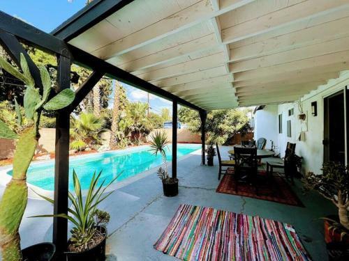 Gorgeous 4br House With Swimming Pool