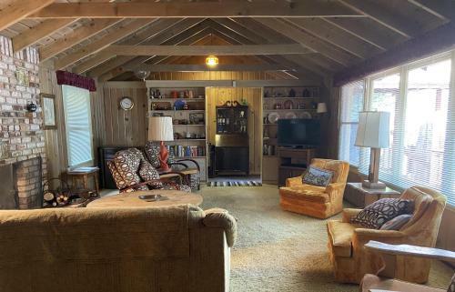 Hale Lani 16 Cabin