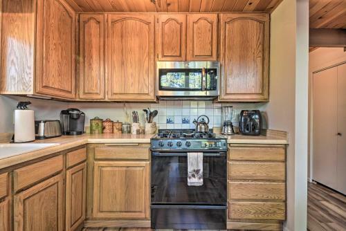 High Sierra Cabin With Grill, Serene Location!