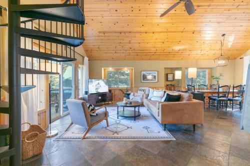 Sunrise Chalet By Tahoe Mountain Properties