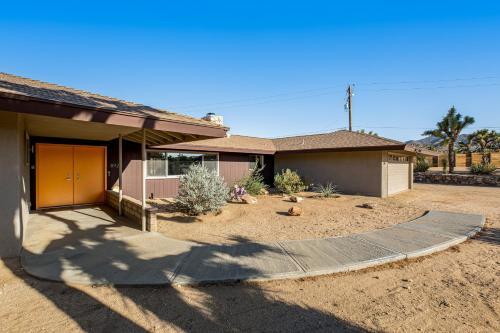 Yucca Valley Escapade