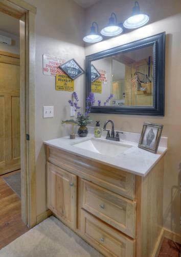 Pine River Cabin - 2 Br - Bayfield